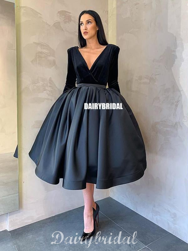 Black A-line Long Sleeves Satin V-neck Velvet Homecoming Dress, FC2627