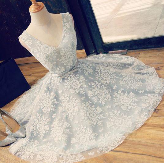 Cute V Neck V Back Sleeveless Lace Beautiful Knee-Length Homecoming Pr Dairy Bridal Cute V Neck V Back Sleeveless Lace Beautiful Knee-Length Homecoming Pr Dairy Bridal