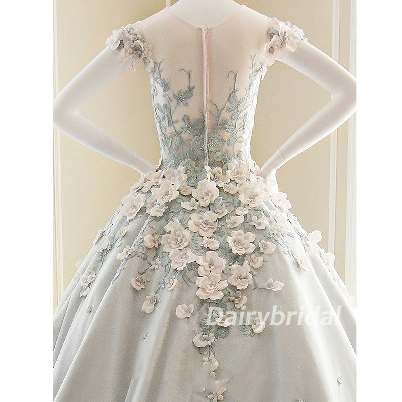 vintage grey wedding dress A Taupe Grey Vera Wang Gown for a Vintage Glamour Farm Wedding