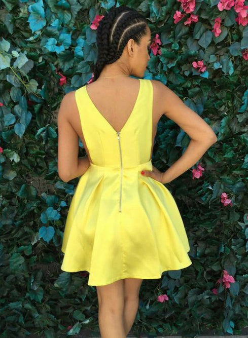 Short Sexy Yellow Homecoming Dress, Satin A-Line Knee-Length Homecomin Dairy Bridal Short Sexy Yellow Homecoming Dress, Satin A-Line Knee-Length Homecomin Dairy Bridal